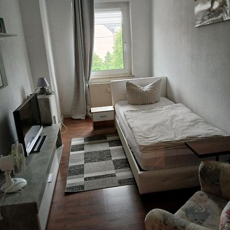 Kleine Wohnung Fuer Monteure Und Dienstreisen Zwickau Zewnętrze zdjęcie