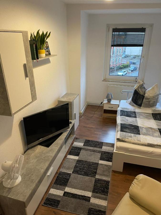 Kleine Wohnung Fuer Monteure Und Dienstreisen Zwickau Zewnętrze zdjęcie